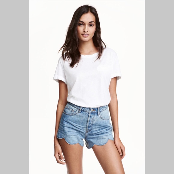 H&M Scalloped Denim Shorts 2/Xs - Picture 4 of 6